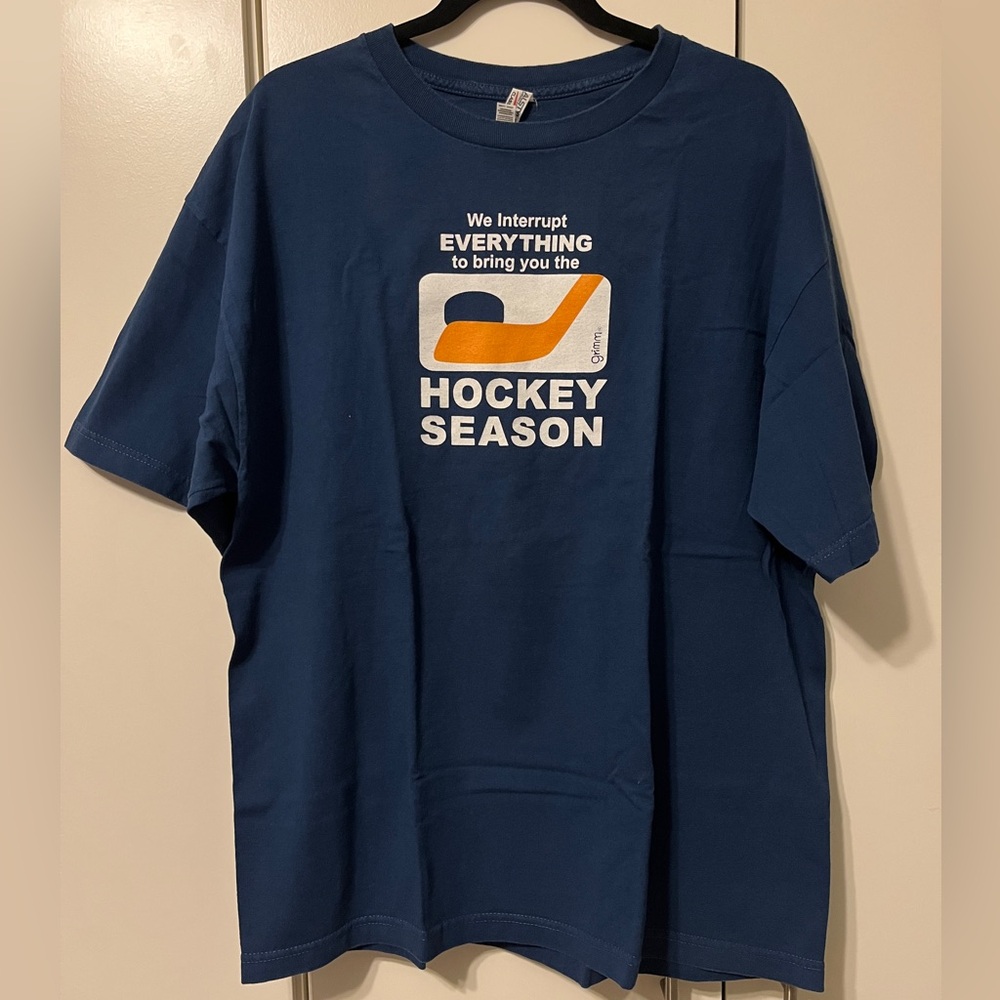 Hockey Season Tee Size XL
